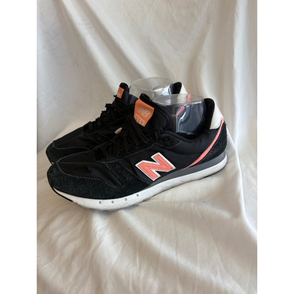 New Balance 311 v2 Womens Black Coral Sneakers Size 9.5